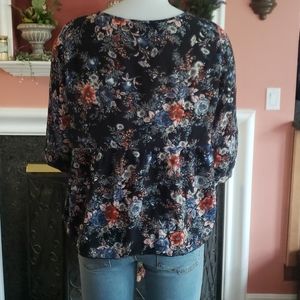American Eagle Floral shirt